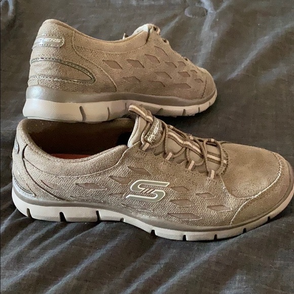 skechers memory foam brown